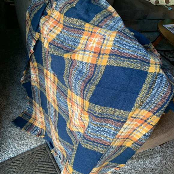 Plaid Square Blanket Scarf in Navy - Picture 3 of 4